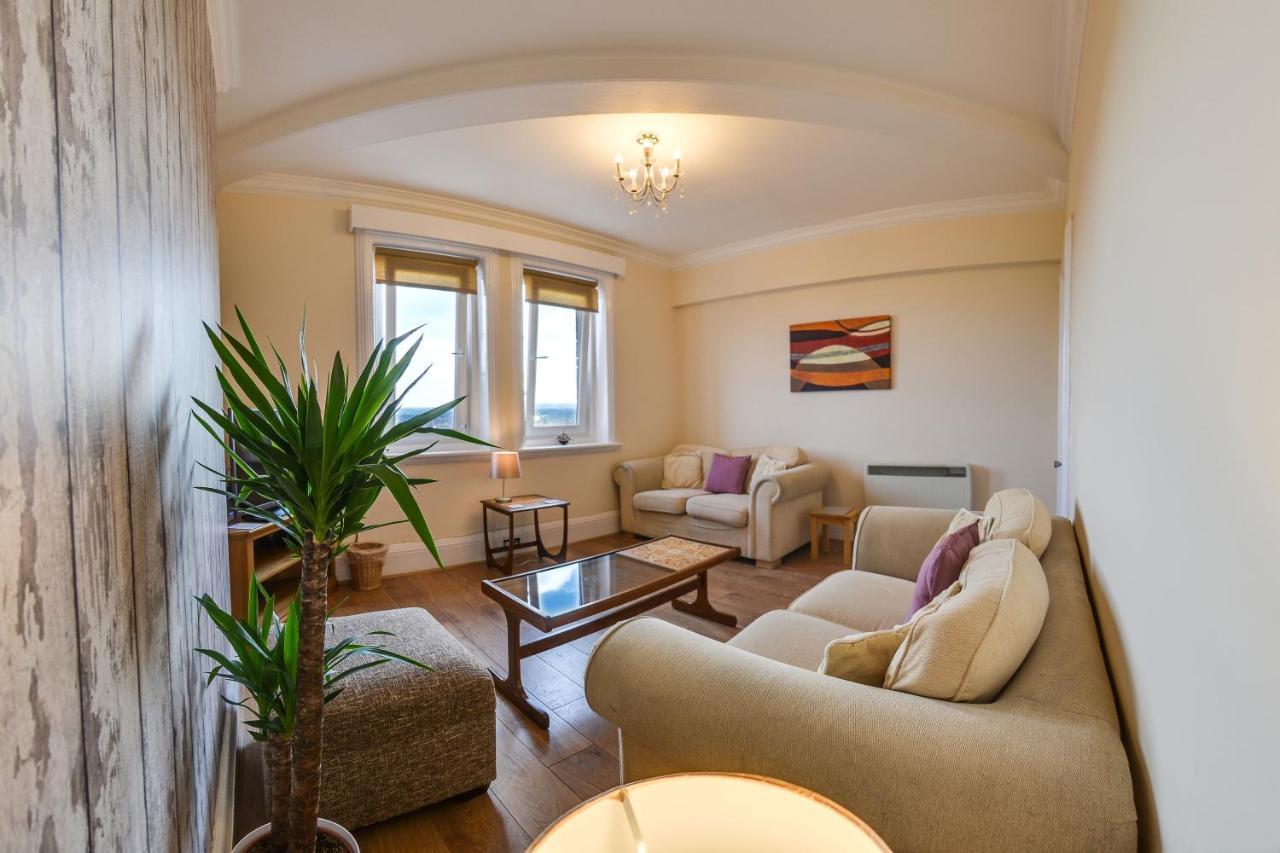 The Whitby Prospect, 2 Bed Apartment With Stunning Views, 2 Mins From Beach Exterior photo
